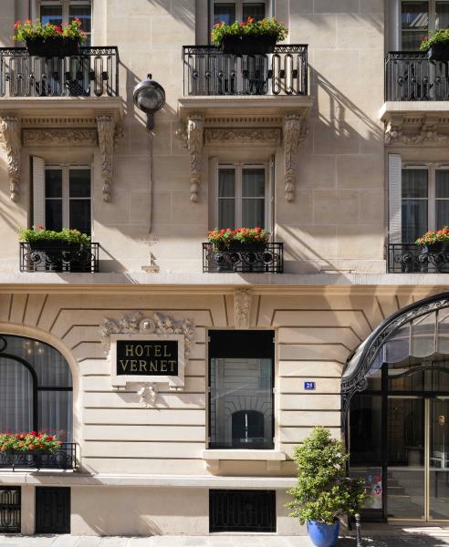 B SIGNATURE Hotels & Resorts