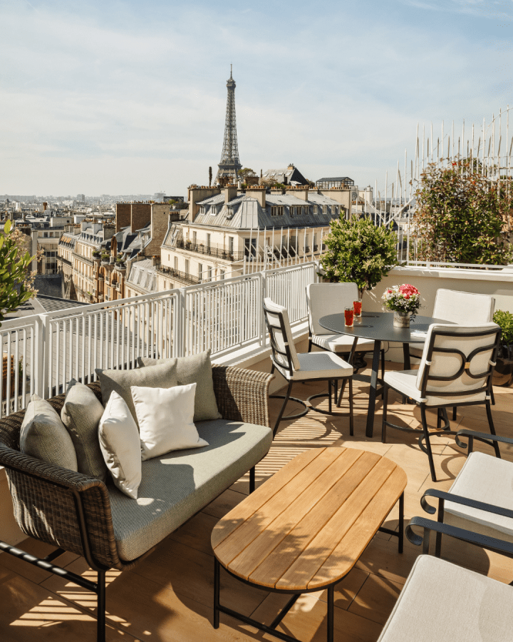 B SIGNATURE Hotels & Resorts