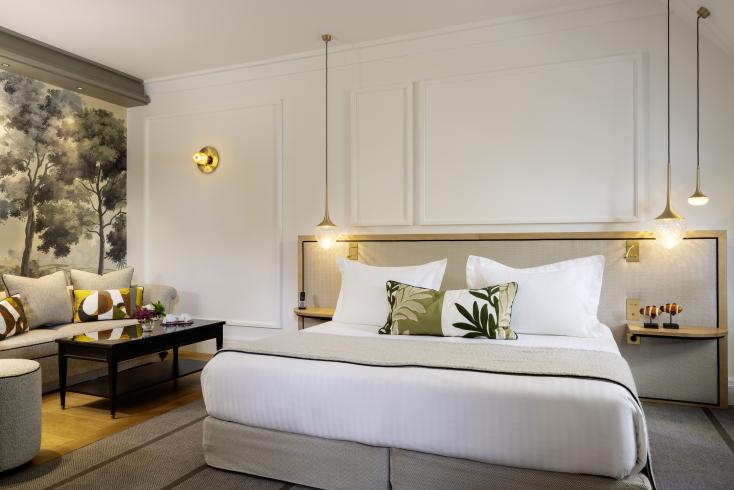 B SIGNATURE Hotels & Resorts