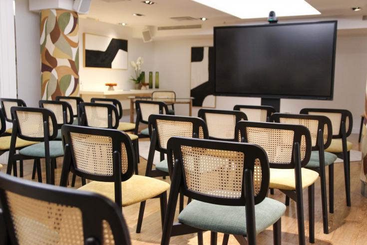 B SIGNATURE Hotels & Resorts