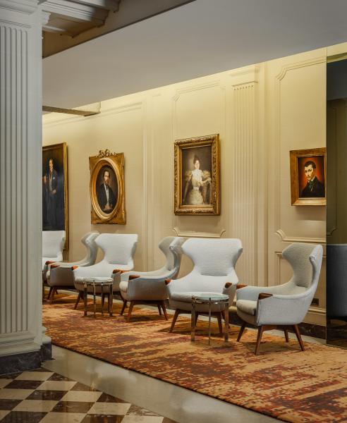 B SIGNATURE Hotels & Resorts