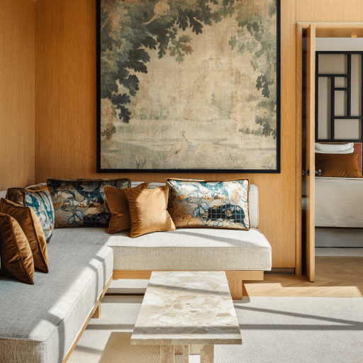 B SIGNATURE Hotels & Resorts